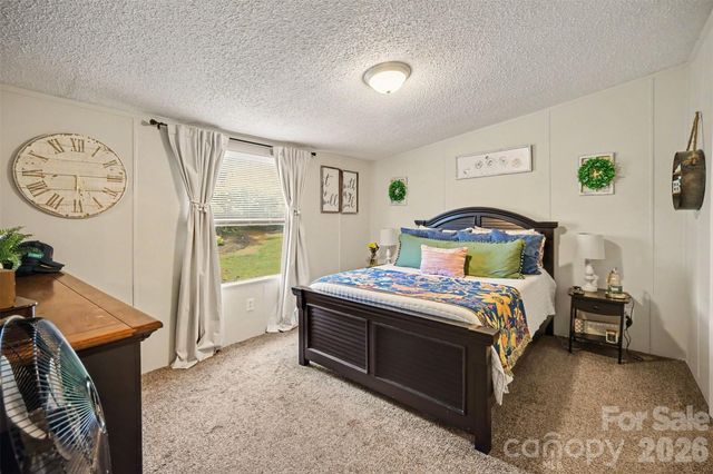 504 Mountain Meadows Drive 55, Bessemer City, NC 28016