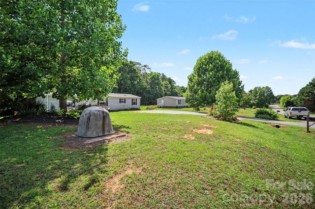 504 Mountain Meadows Drive 55, Bessemer City, NC 28016