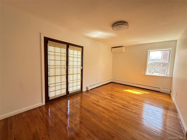 23-43 120th Street Duplex 1 + BASEMENT, College Point, NY 11356