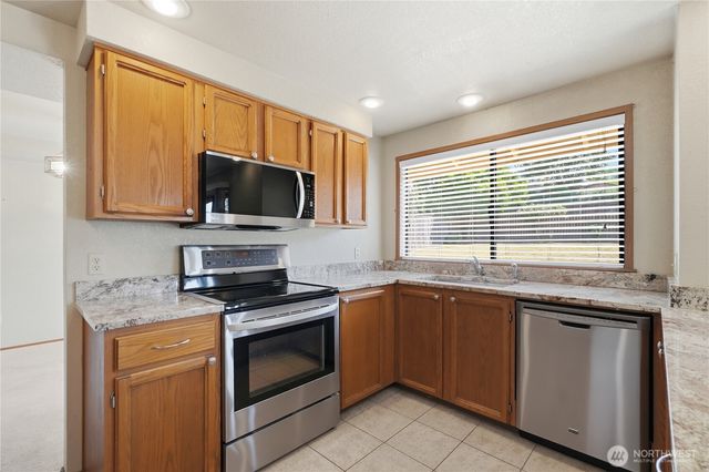 22847 103rd Avenue SE, Kent, WA 98031
