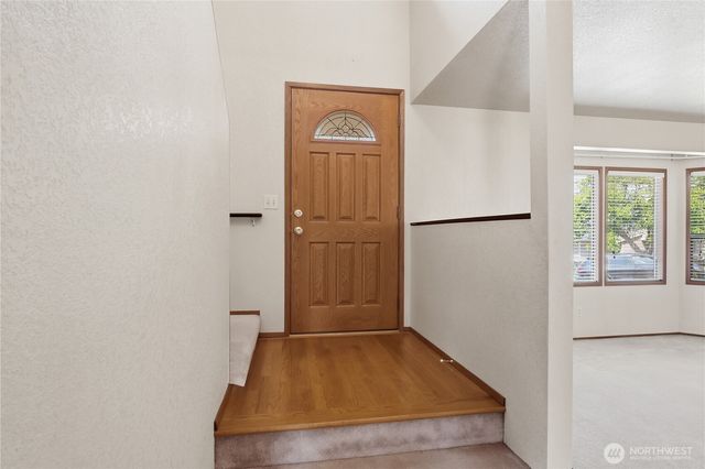 22847 103rd Avenue SE, Kent, WA 98031