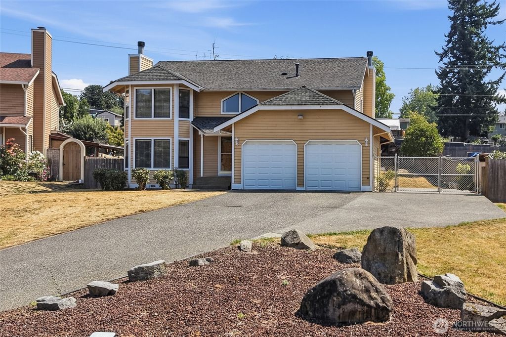 22847 103rd Avenue SE, Kent, WA 98031