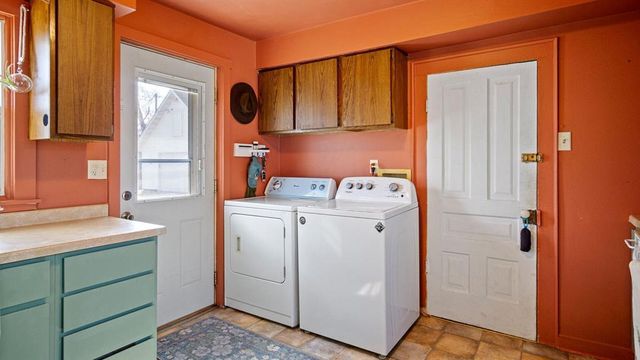716 Ferry Street, Eau Claire, WI 54703