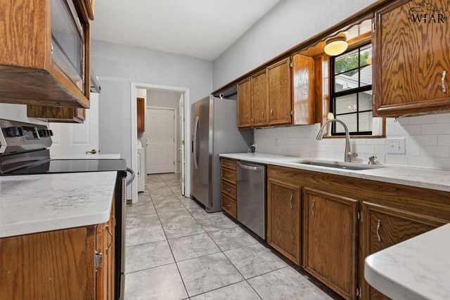 2008 ARTHUR STREET, Wichita Falls, TX 76309
