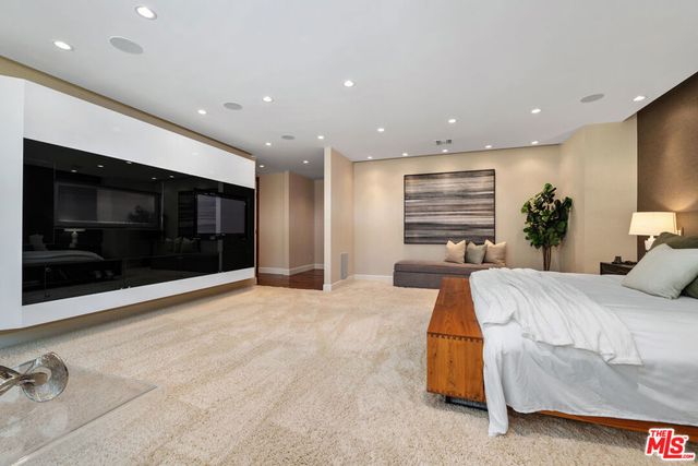 5405 Fremantle Lane, Calabasas, CA 91302