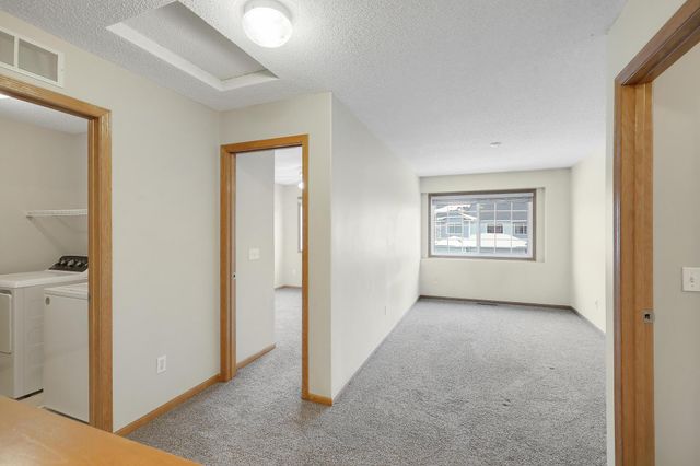 15981 Flotilla Trail 311, Apple Valley, MN 55124