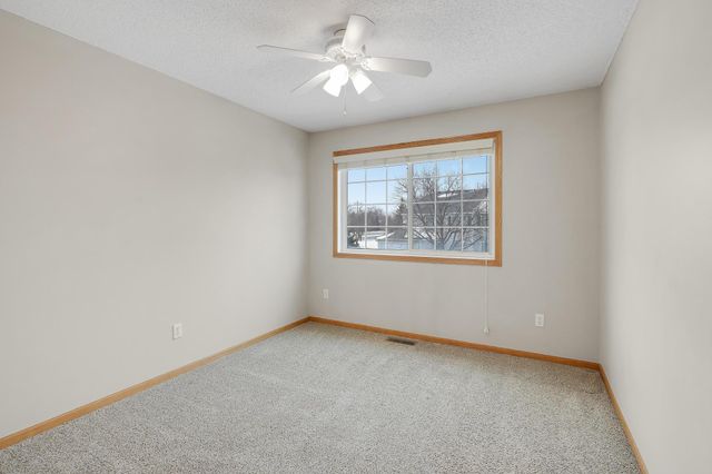 15981 Flotilla Trail 311, Apple Valley, MN 55124