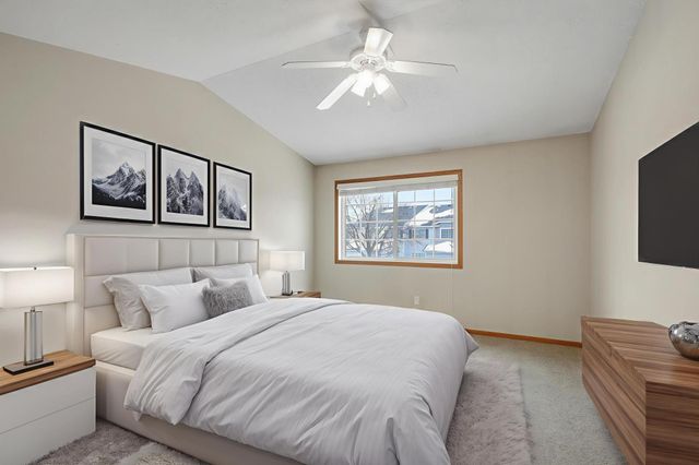 15981 Flotilla Trail 311, Apple Valley, MN 55124
