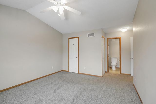 15981 Flotilla Trail 311, Apple Valley, MN 55124