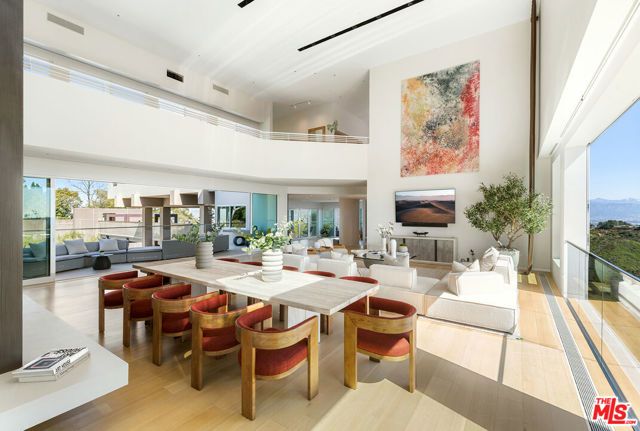 15210 Antelo Place, Los Angeles, CA 90077