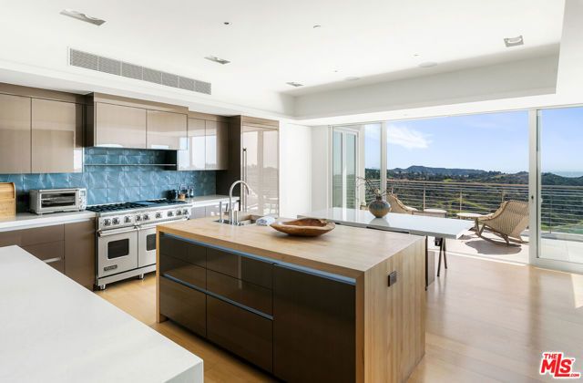 15210 Antelo Place, Los Angeles, CA 90077