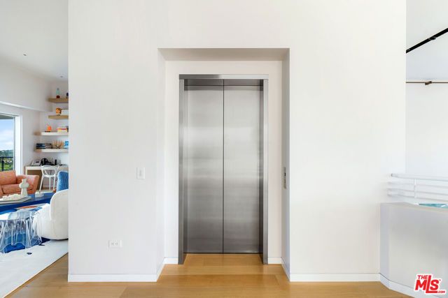 15210 Antelo Place, Los Angeles, CA 90077