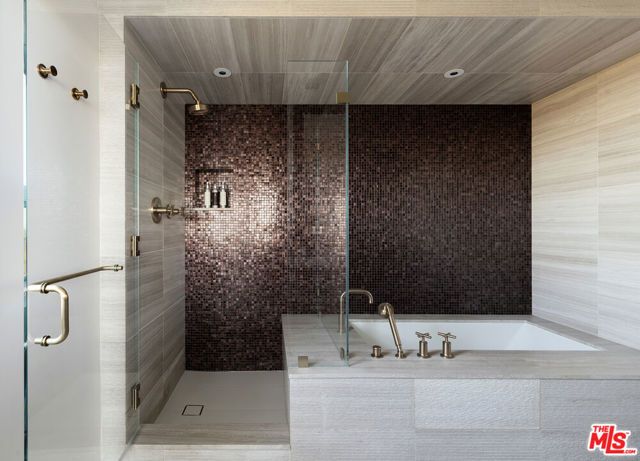 15210 Antelo Place, Los Angeles, CA 90077