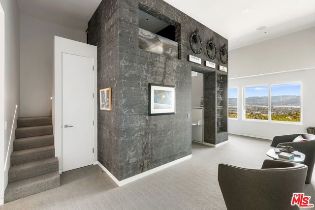 15210 Antelo Place, Los Angeles, CA 90077