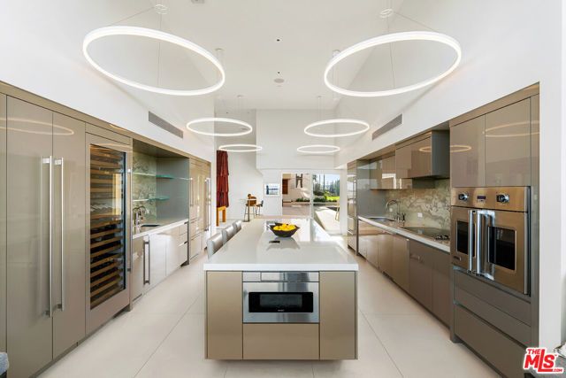 15210 Antelo Place, Los Angeles, CA 90077