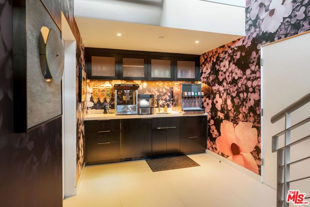 15210 Antelo Place, Los Angeles, CA 90077