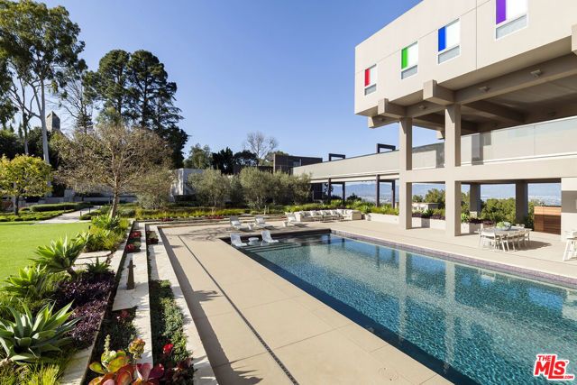 15210 Antelo Place, Los Angeles, CA 90077