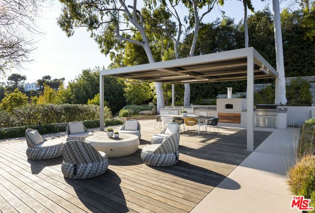 15210 Antelo Place, Los Angeles, CA 90077