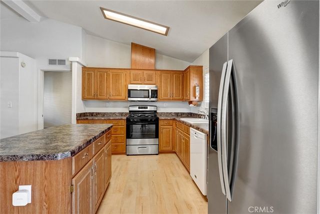 21302 21302 Blue Curl Way, Canyon Country, CA 91351