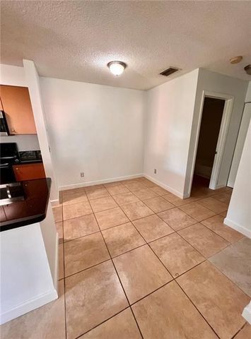 741 NW 104th Avenue 203, Hollywood, FL 33026