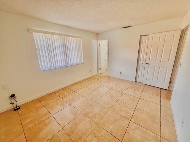 741 NW 104th Avenue 203, Hollywood, FL 33026