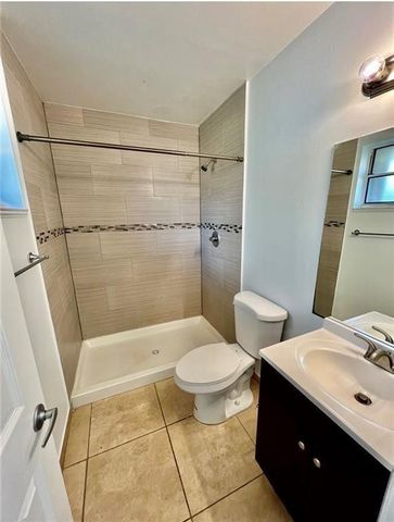 741 NW 104th Avenue 203, Hollywood, FL 33026