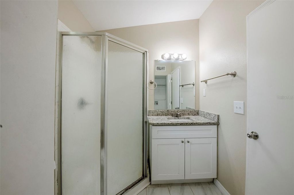 Image 13 of property listing at 5214 MONTAGUE PLACE, Orlando, FL 32808
