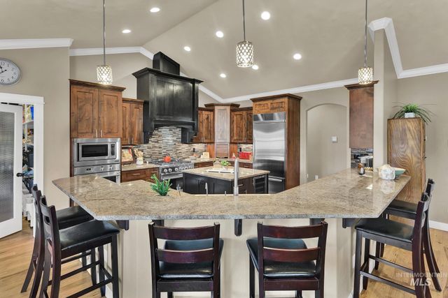 7266 S Pear Blossom Way, Meridian, ID 83642