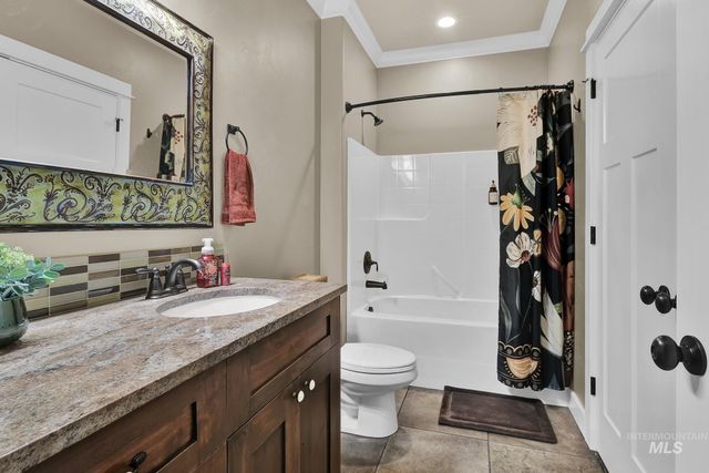 7266 S Pear Blossom Way, Meridian, ID 83642