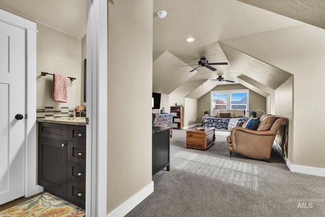 7266 S Pear Blossom Way, Meridian, ID 83642