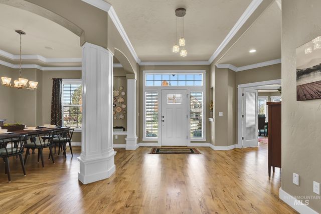 7266 S Pear Blossom Way, Meridian, ID 83642