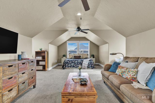 7266 S Pear Blossom Way, Meridian, ID 83642