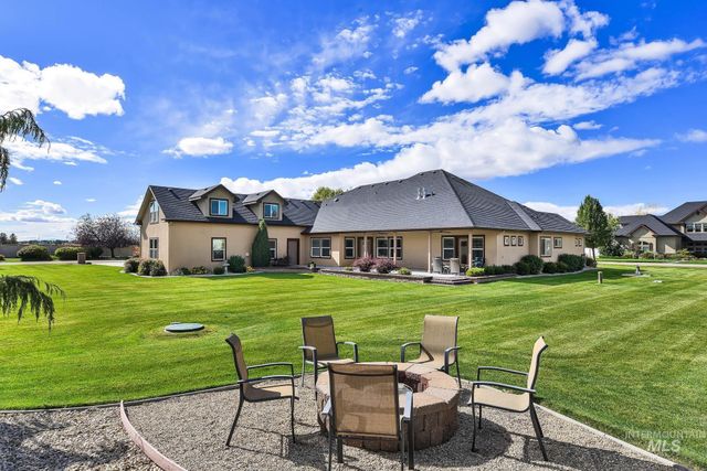 7266 S Pear Blossom Way, Meridian, ID 83642