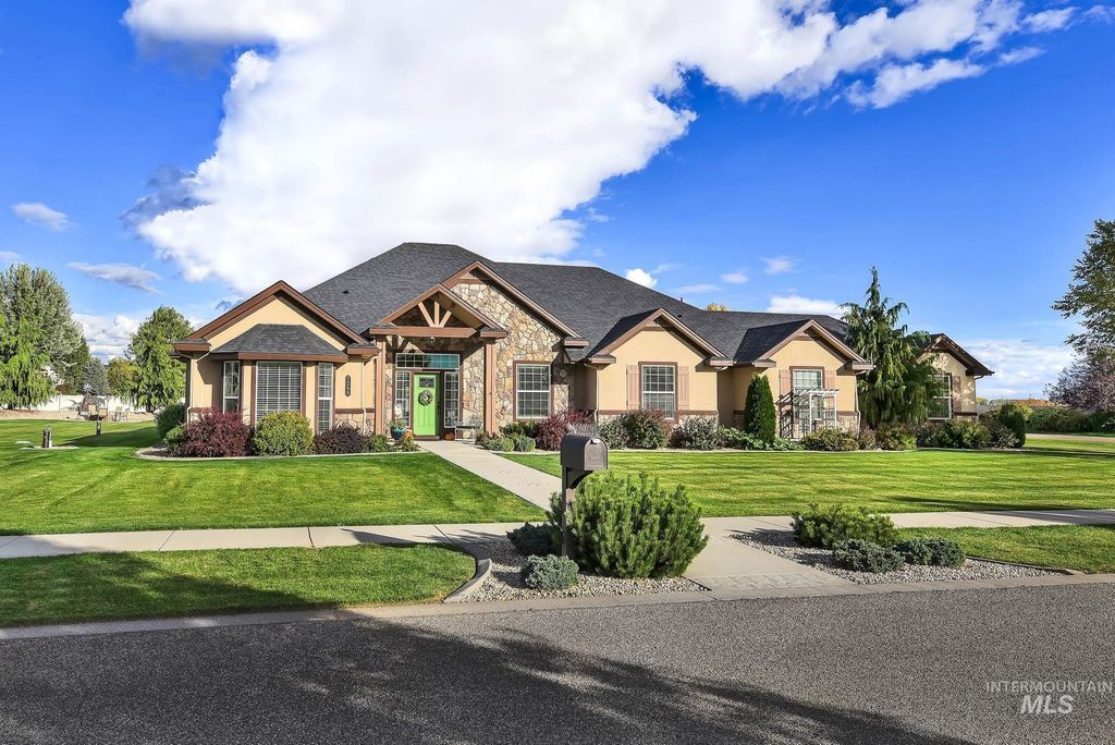 7266 S Pear Blossom Way, Meridian, ID 83642