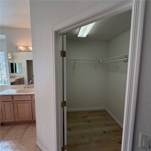 10248 SANTO NINA Court, Las Vegas, NV 89135