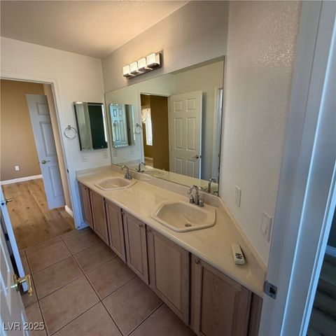 10248 SANTO NINA Court, Las Vegas, NV 89135