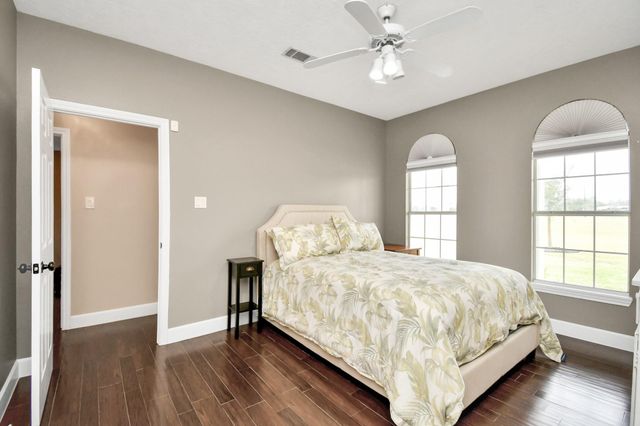 8114 Beach Haven Drive, Baytown, TX 77523