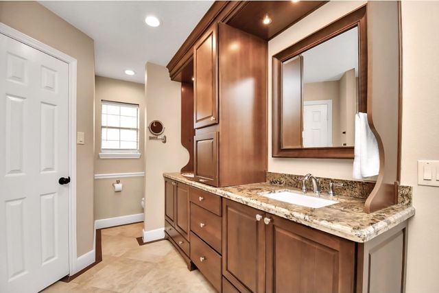 8114 Beach Haven Drive, Baytown, TX 77523