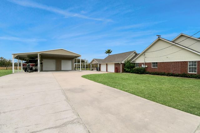 8114 Beach Haven Drive, Baytown, TX 77523