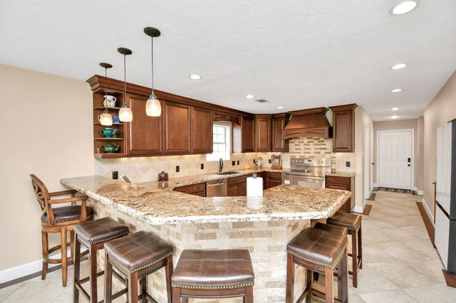 8114 Beach Haven Drive, Baytown, TX 77523