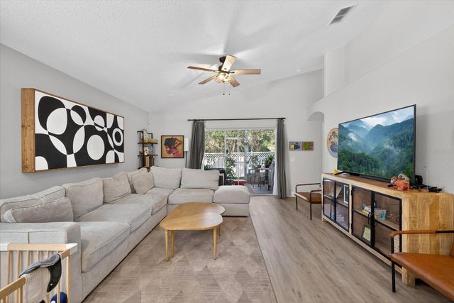 5209 ABBEY PARK AVENUE, Tampa, FL 33647