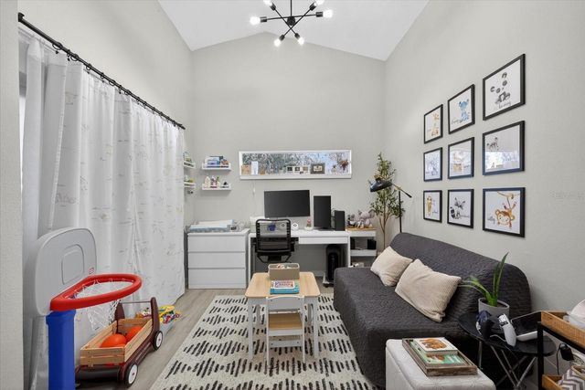 5209 ABBEY PARK AVENUE, Tampa, FL 33647