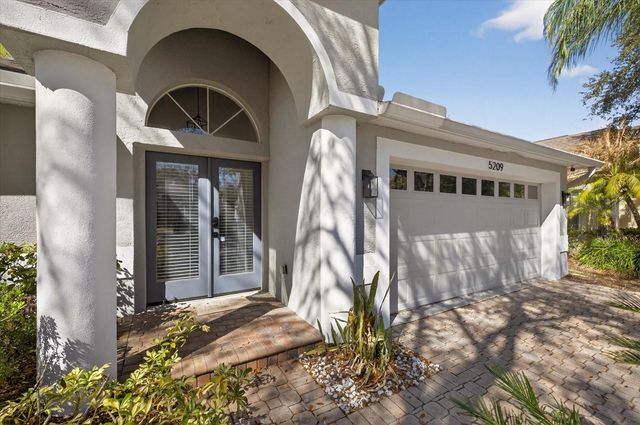 5209 ABBEY PARK AVENUE, Tampa, FL 33647