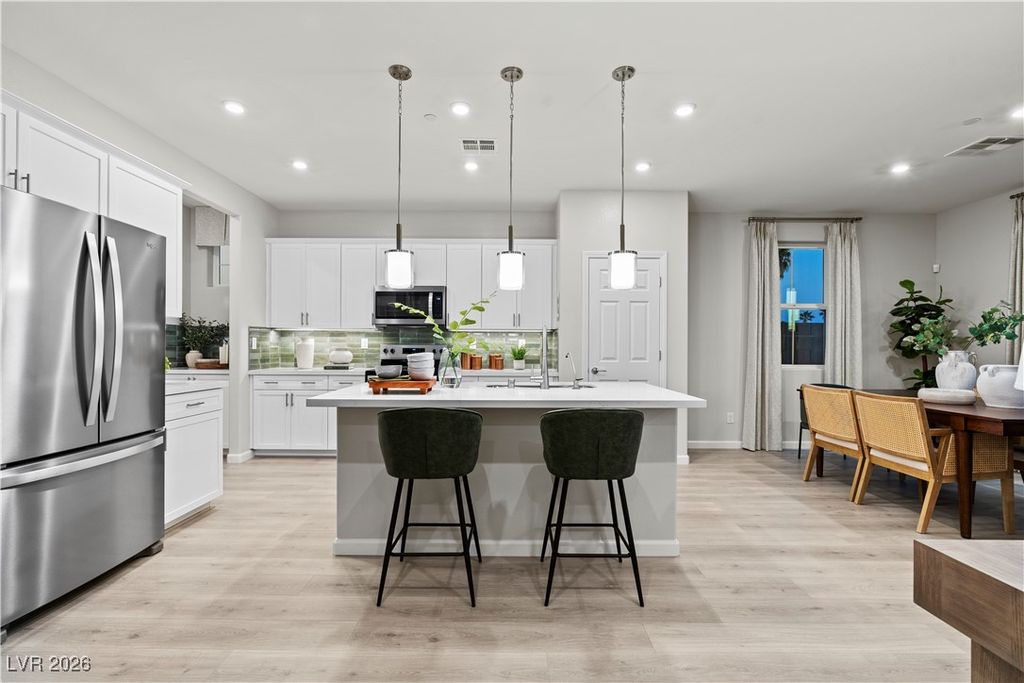 Image 10 of property listing at 4027 Blooming Orange Avenue, Las Vegas, NV 89141