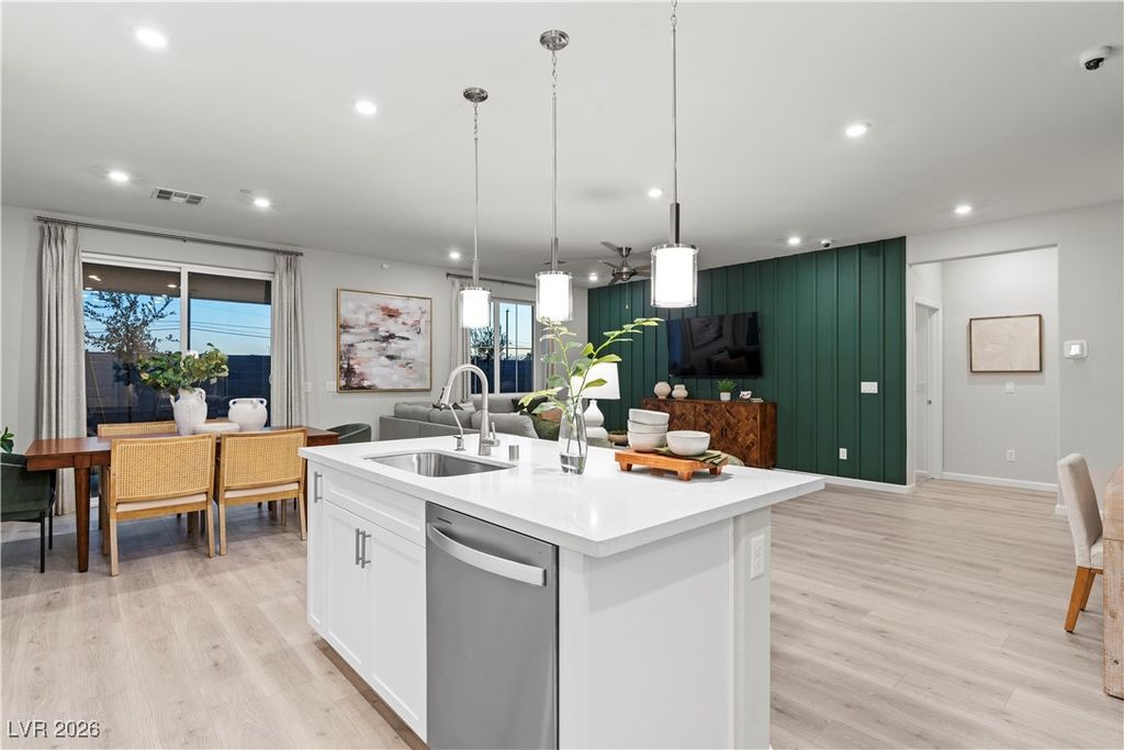 Image 12 of property listing at 4027 Blooming Orange Avenue, Las Vegas, NV 89141