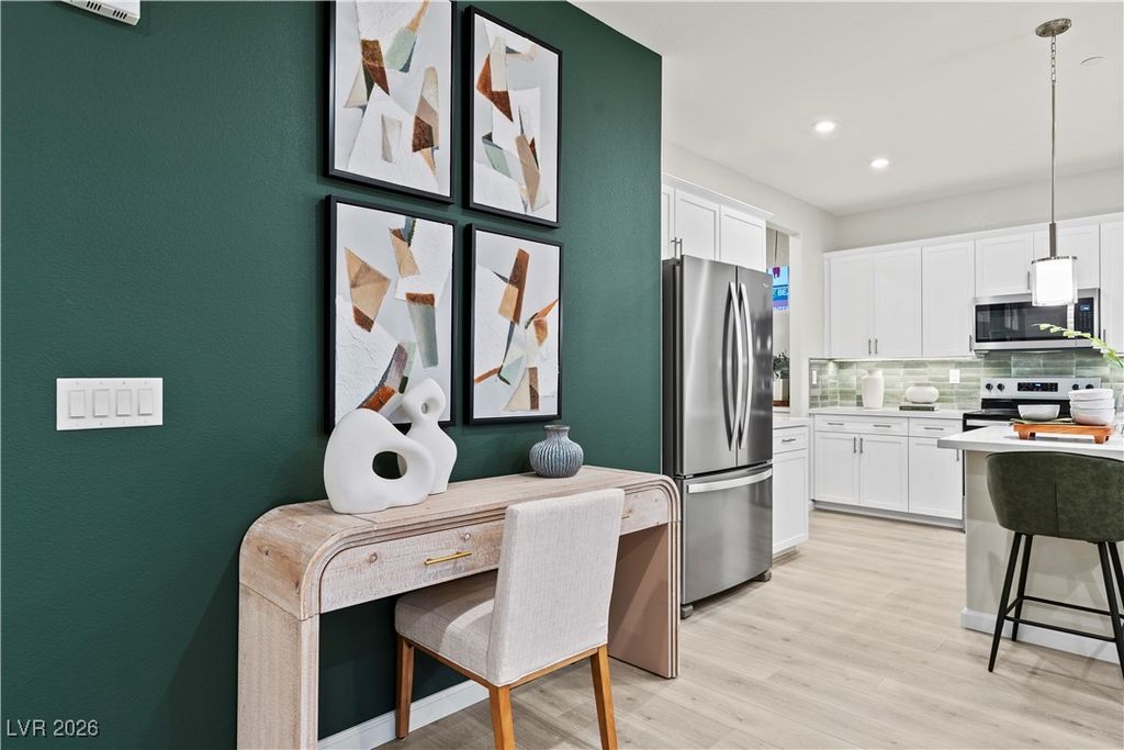 Image 5 of property listing at 4027 Blooming Orange Avenue, Las Vegas, NV 89141