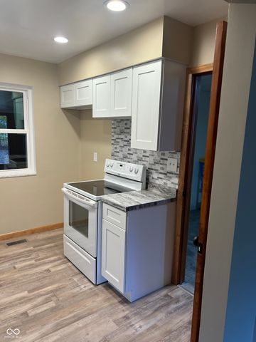 1004 N Virginia Street N, Rockville, IN 47872