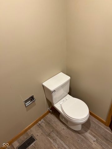 1004 N Virginia Street N, Rockville, IN 47872