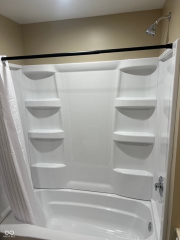 1004 N Virginia Street N, Rockville, IN 47872