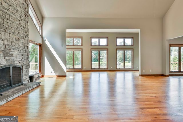 175 Farm Lane, Fayetteville, GA 30214